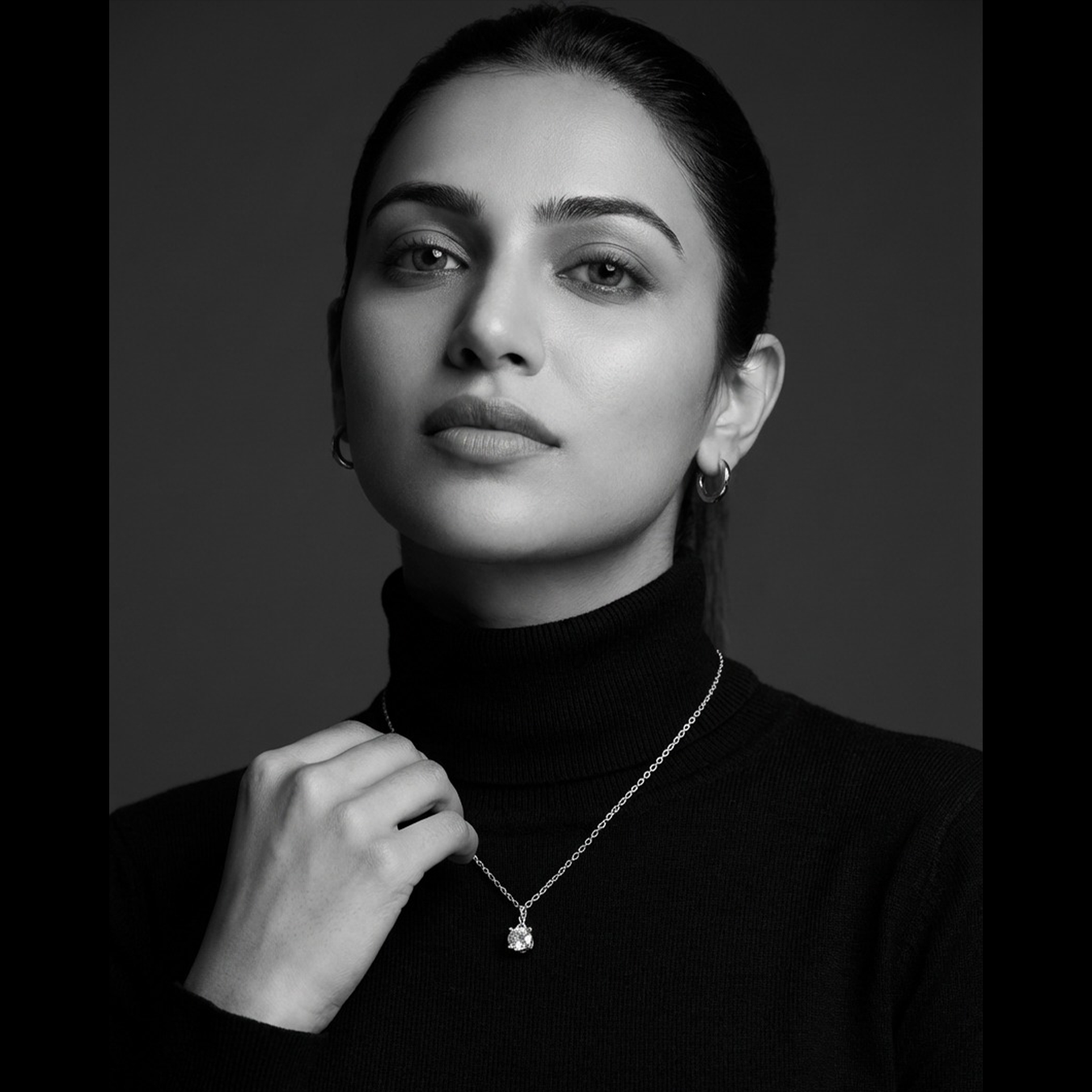 Pure Spark Silver Pendant Chain