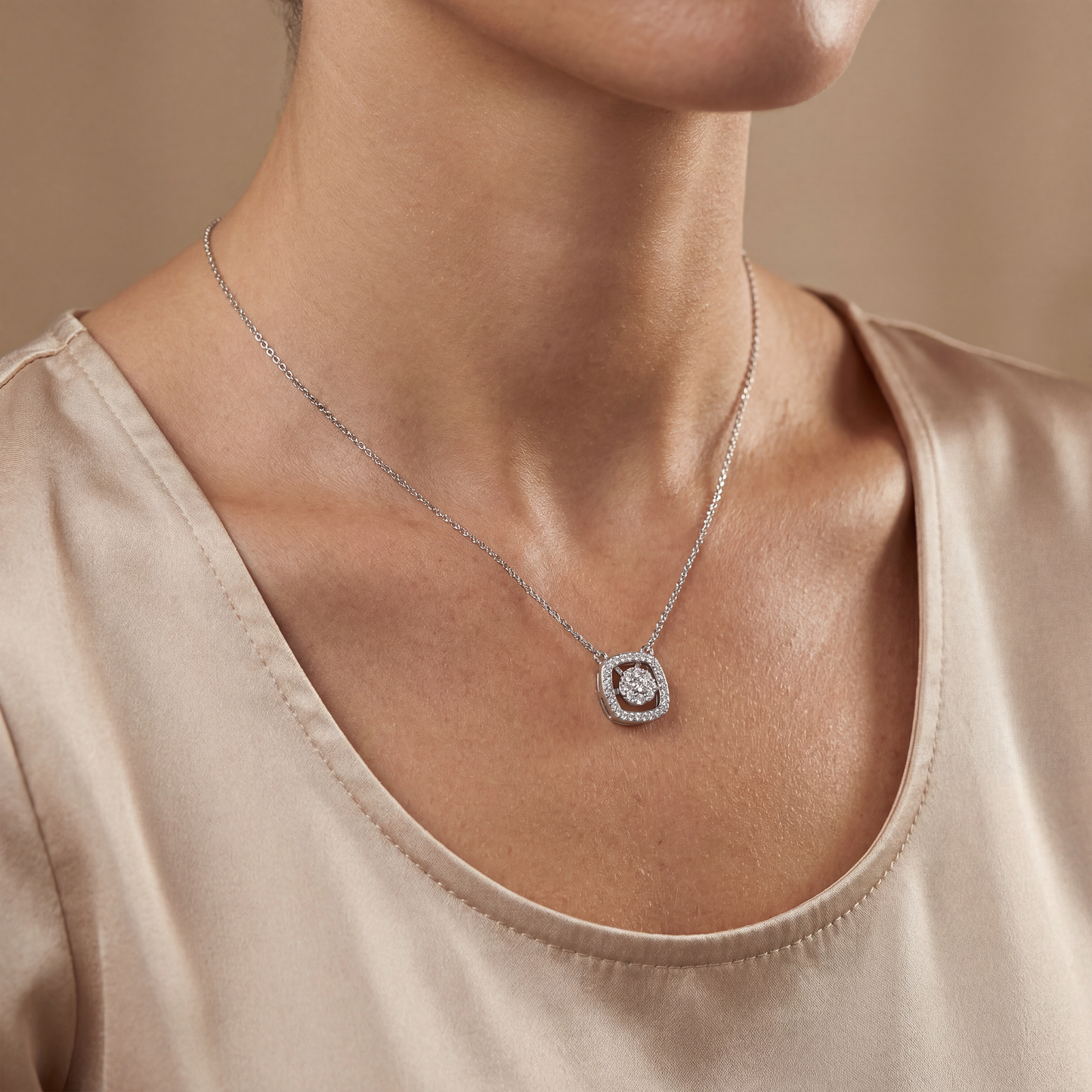 Aura Square Silver Pendant Chain