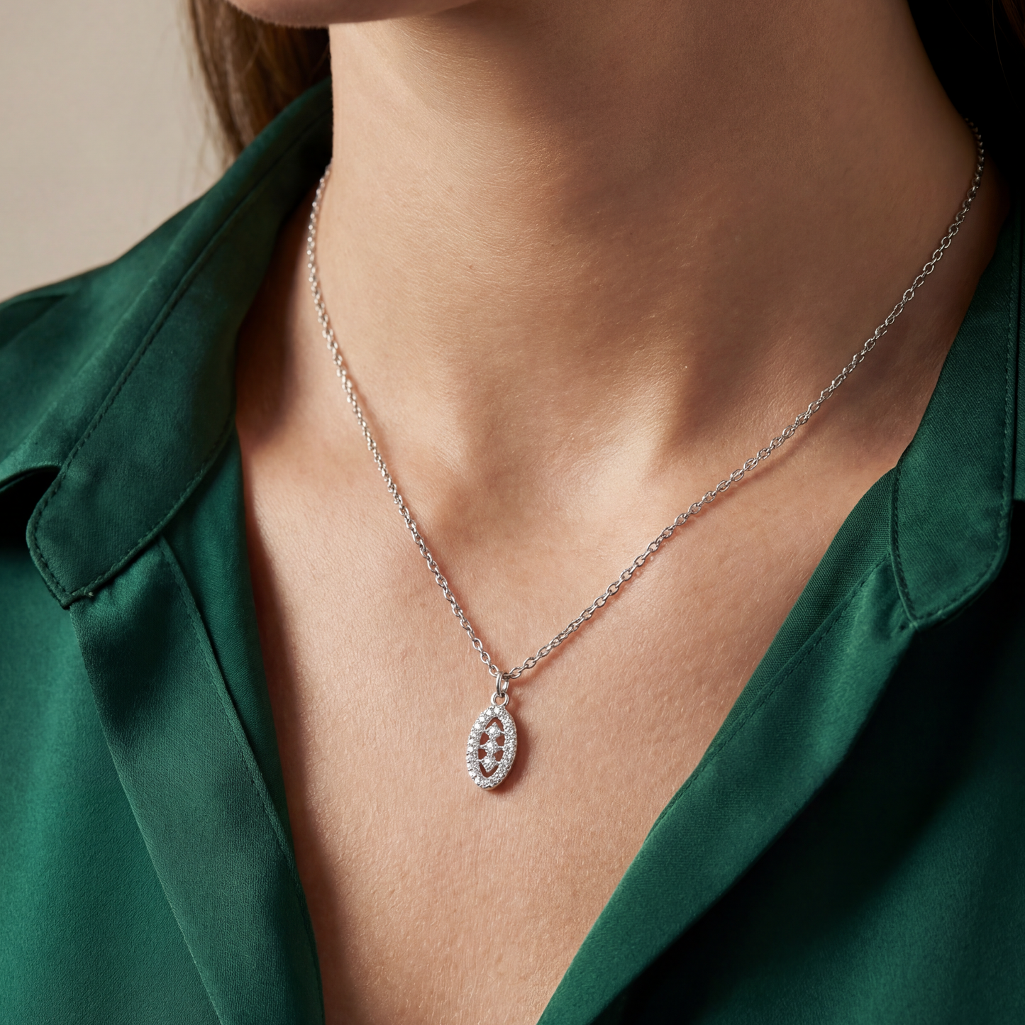 Eternal Oval Silver Pendant Chain
