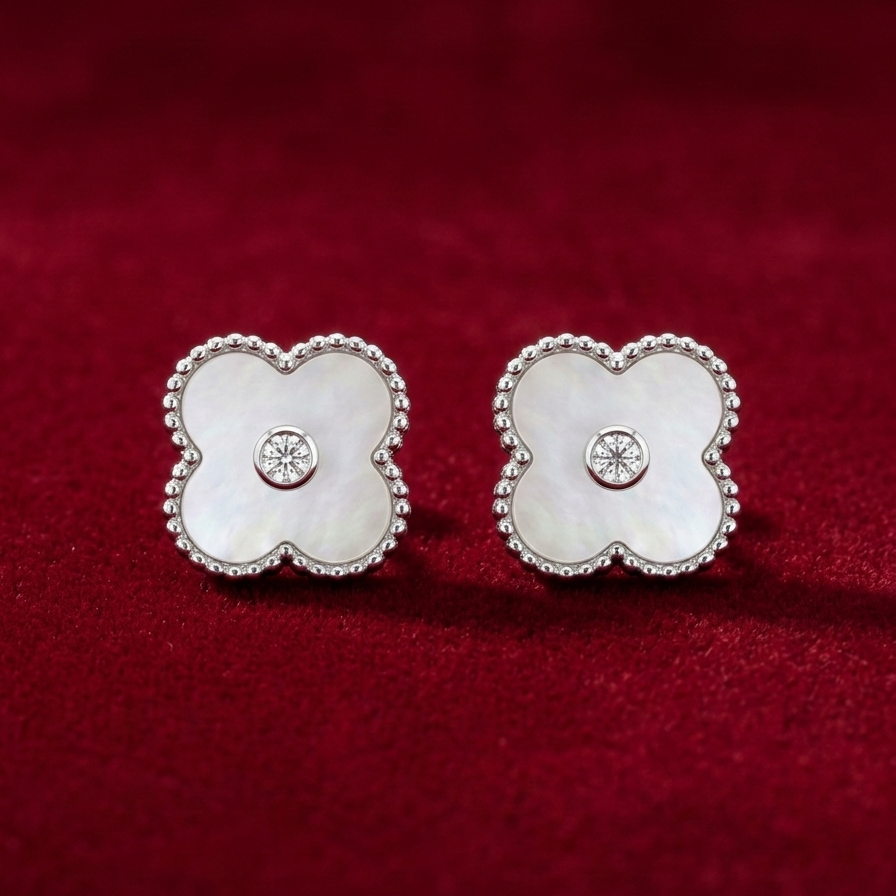 Luna Clover Mother of Pearl Earrings